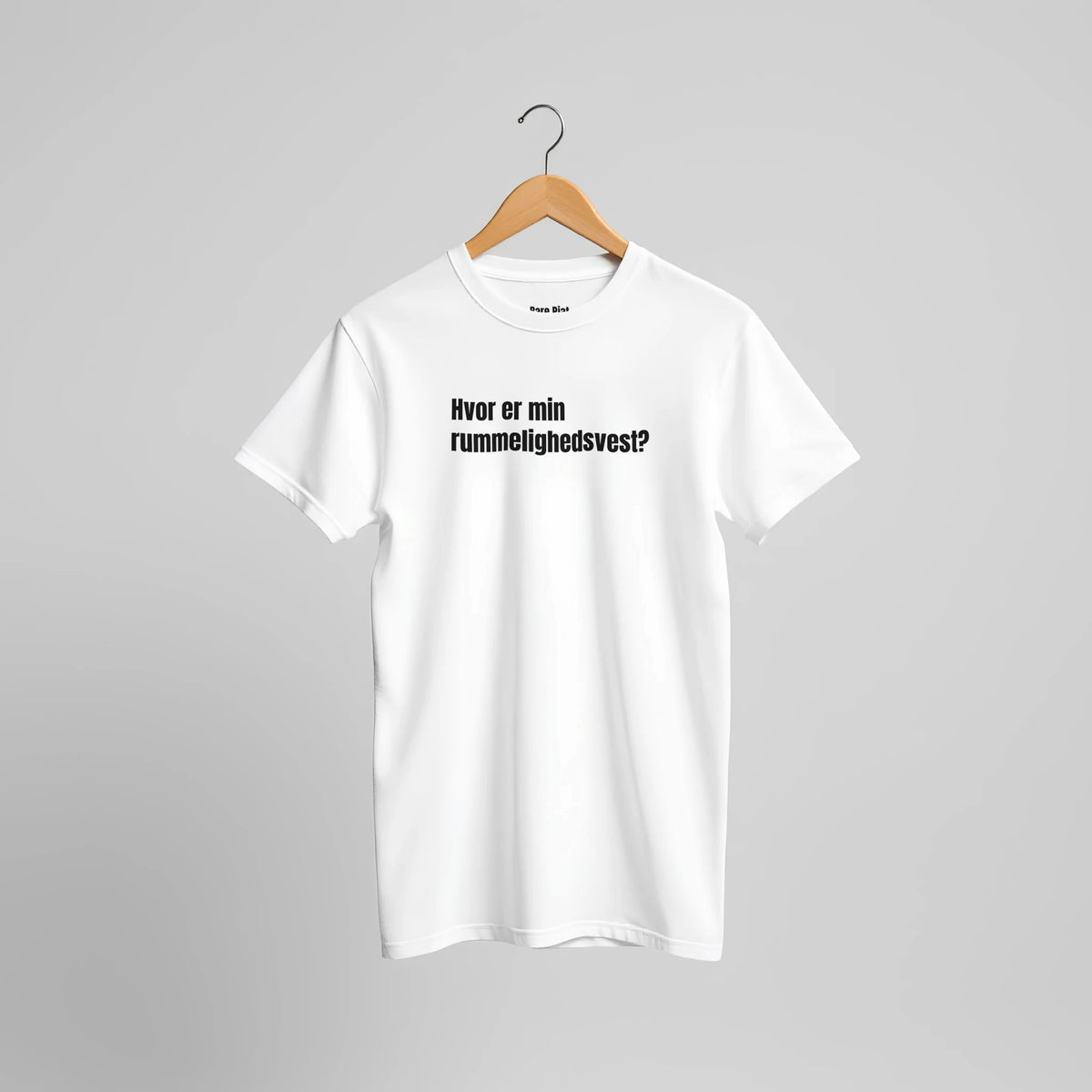 T-shirt fra Bare Pjat med teksten ”Hvor er min rummelighedsvest?”, alternativ visning